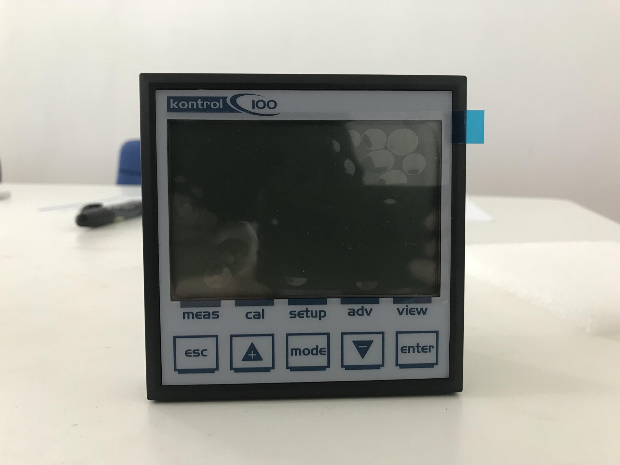 主板：圖像顯示128×64黑白，電源100-240Vac，50/60Hz，5W  外殼：尺寸144×144×42mm            材質(zhì)ABS  防護(hù)等級(jí)IP65            兩路繼電器輸出，自動(dòng)控制計(jì)量泵            兩路4-20mA電流輸出，數(shù)據(jù)可連接無(wú)線遠(yuǎn)程            MODBUS RTU通訊協(xié)議 RS485 數(shù)據(jù)可上傳、無(wú)線遠(yuǎn)程傳輸